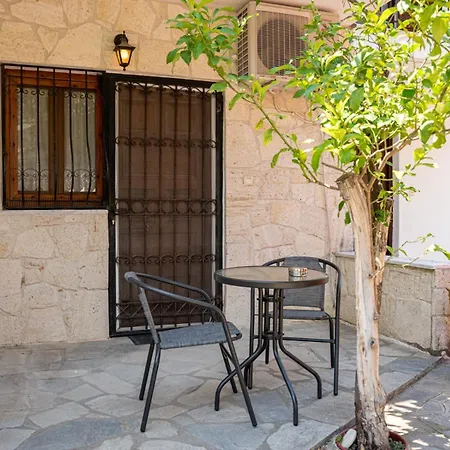 Thalia's Seaview Daire